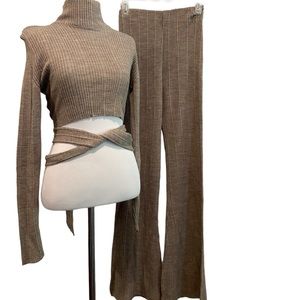 Sweater Set. Top & Pants. Key Couture UK. New